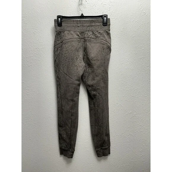 LULULEMON Warm Down Jogger 7/8 Length size 4 Thread Dye Rover Black Womens - Picture 9 of 10